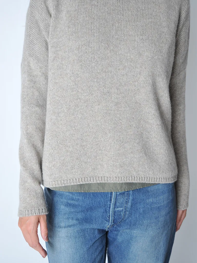 Sand Round Neck Pullover - 1 size XS