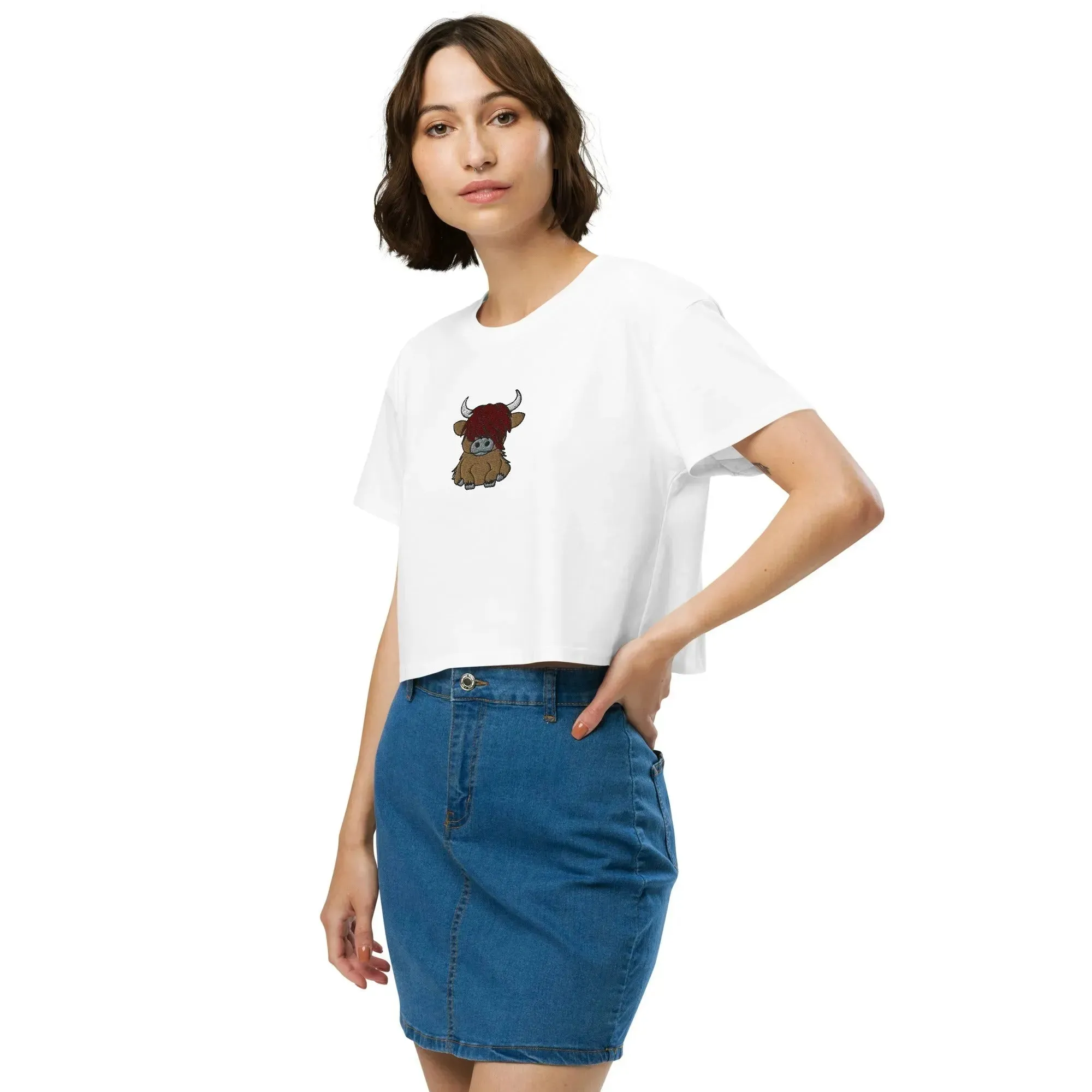 Scottish Highland Cow Embroidered Cropped T-Shirt